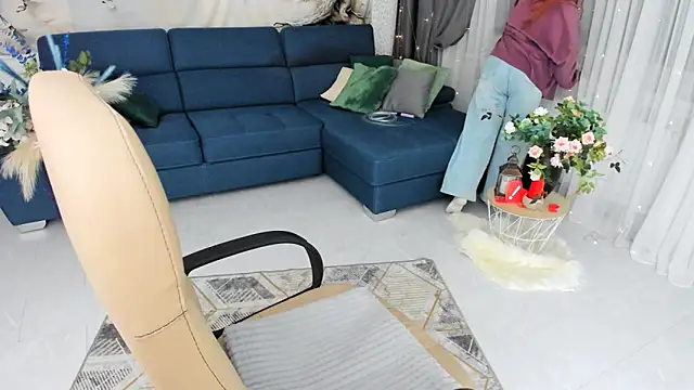 AirySilhouette Webcam Show
