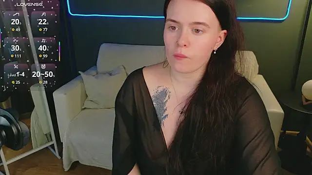 JustMira's Live XXX Chat