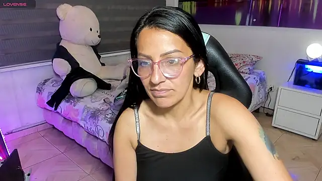 alma_bluen Live XXX chat