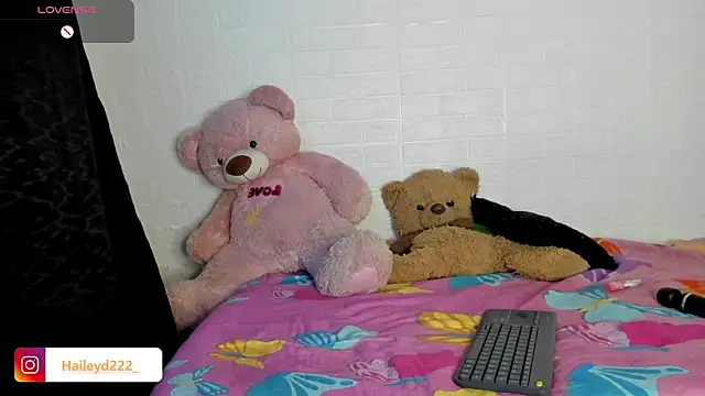 HaileyDuke Adlı Modelin Canlı XXX Sohbeti