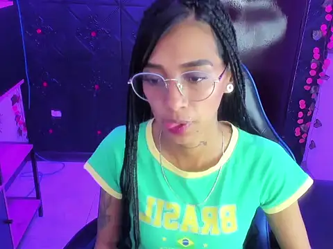 KarlaSlutSkinny__'s Live XXX Chat