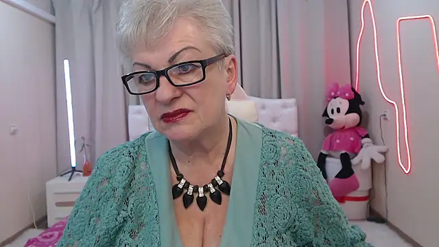 KayleSmoll Chat XXX in diretta