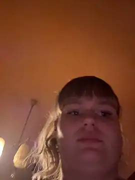 HunMia's Live XXX Chat