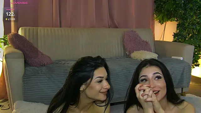 Chatroom XXX en direct de ObsessionDarcieAndAria