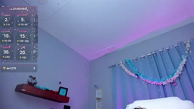 Онлайн чат XXX _Sophie__miller