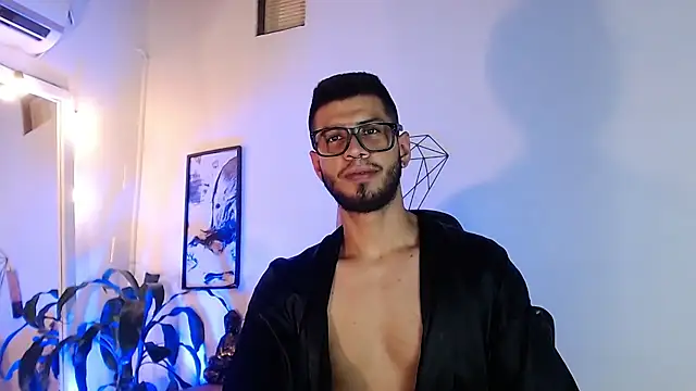 Colby_brown03 Adlı Modelin Canlı XXX Sohbeti