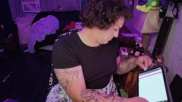 Abagail_soft's Webcam Show