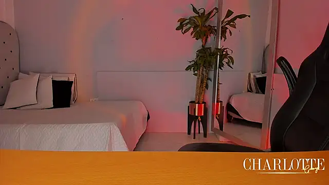 Chat XXX en directo de charlotte__grey