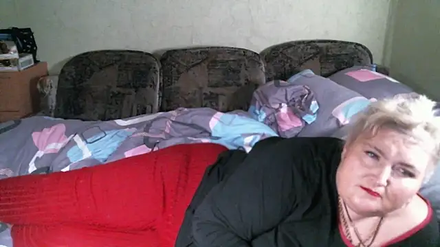 Lana555 Adlı Modelin Canlı XXX Sohbeti