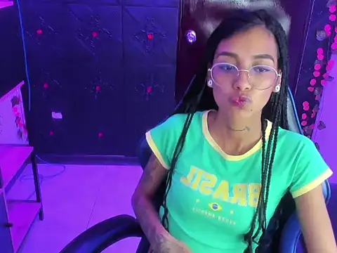 KarlaSlutSkinny__'s Live XXX Chat