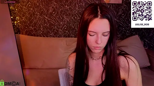 elise_robbie live XXX chat