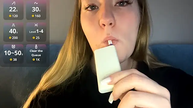 PandaFluff live XXX chat