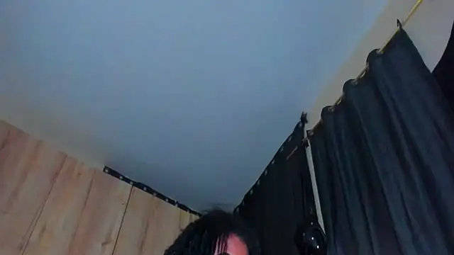 RobertaxGutierrez's Webcam Show