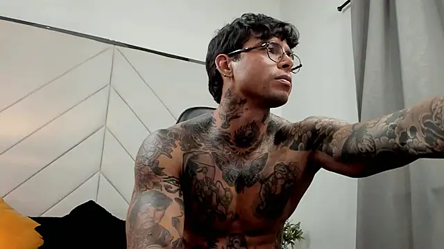 Онлайн чат XXX EdoardoJS