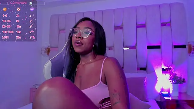 mia_schwarzn Live XXX chat