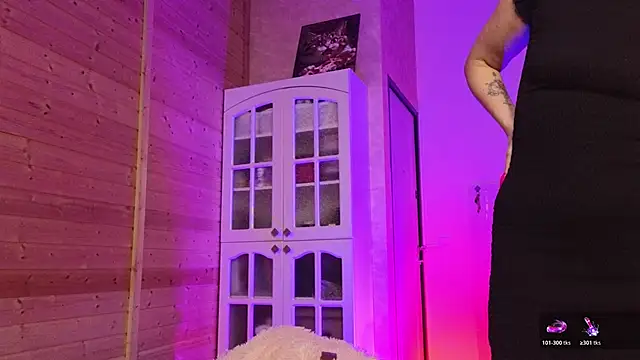 Lady_Shine's Live XXX Chat