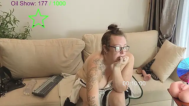 XXX chat uživo modela JadeStarUK