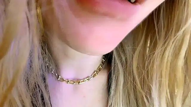Politeeliza – Naživo XXX chat