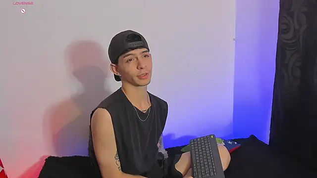 _IanLark Webcam show