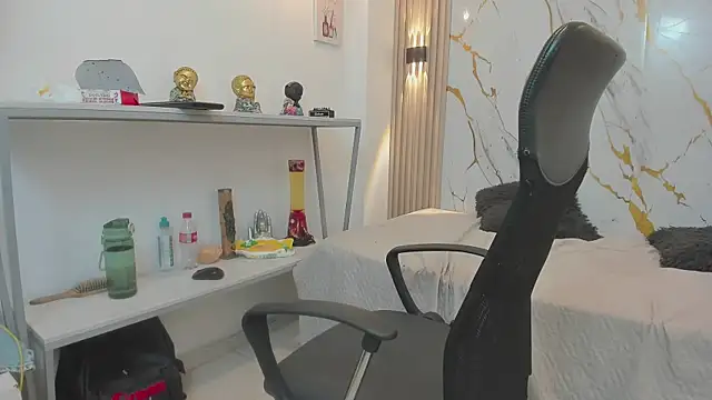 Zayn_Fox32のウェブカメラショー