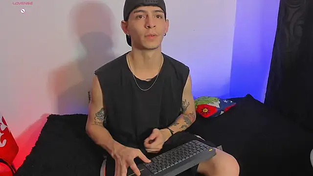_IanLark's Webcam Show