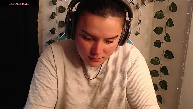 Chat +18 de Nika_1_ ao vivo