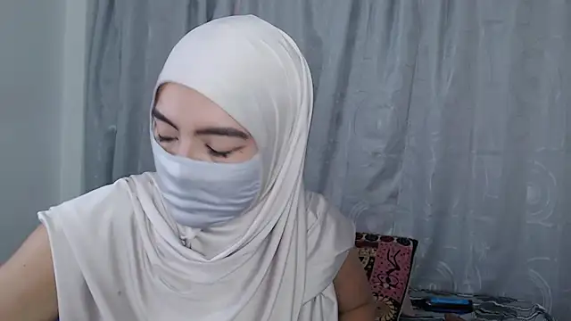 Czat XXX na żywo – jade_nassar