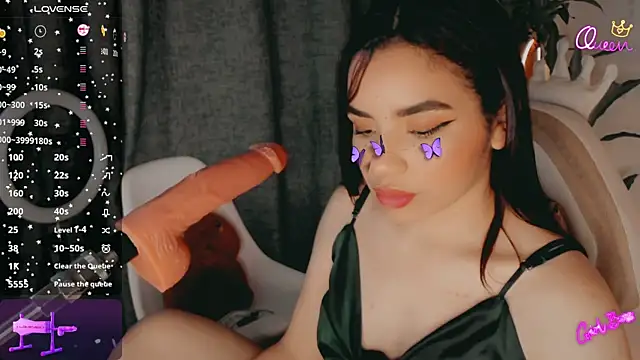 Queen_Deepthroat's Live XXX Chat