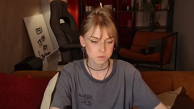 KiraMontoya's Live XXX Chat