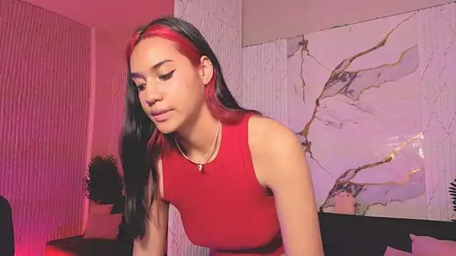 artemiss_tay's Live XXX Chat