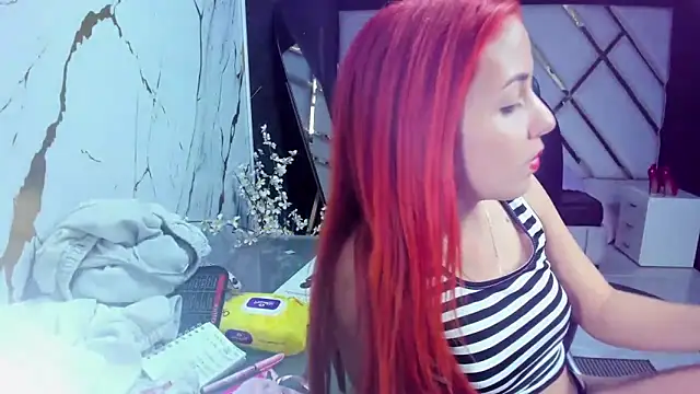 Paris_Petit – Naživo XXX chat