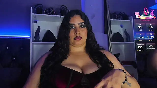 Chatroom XXX en direct de MariaGaitan