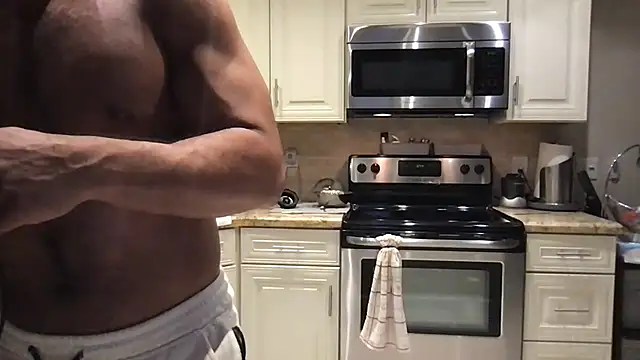 Chat XXX en directo de BigGuyMuscle