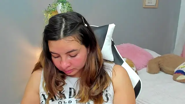 __Emma__11__Lecat_ Chat XXX in diretta