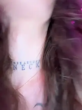 GennaJames লাইভ XXX চ্যাট