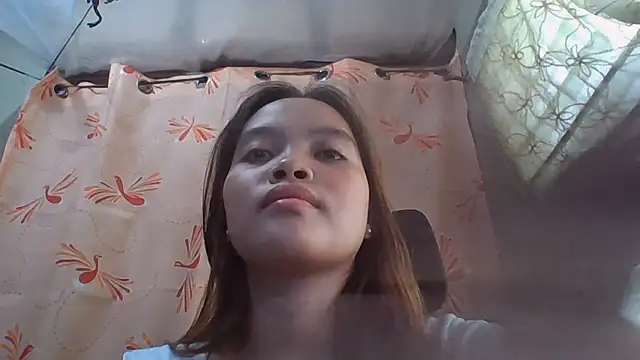 Chat +18 de JoyceBolstad ao vivo