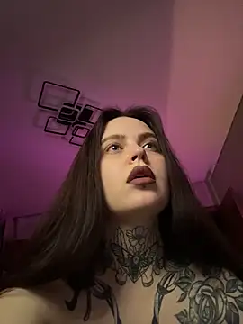 Mariiiiiway's Live XXX Chat