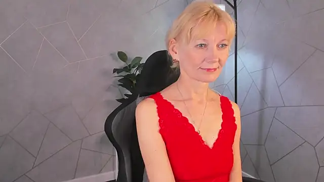 Julie_Lucas' Live XXX Chat