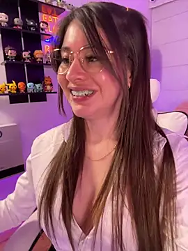 Chat +18 de Sharon_07 ao vivo