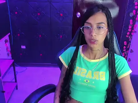 KarlaSlutSkinny__のライブXXXチャット