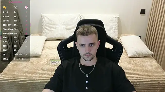 Larstar01's Live XXX Chat
