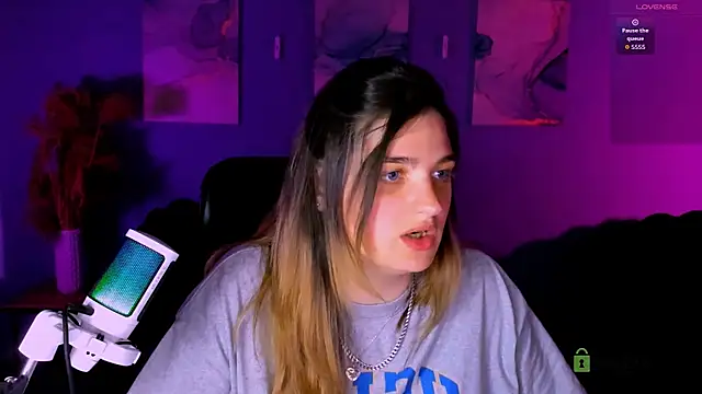 inga_gree élő XXX-chatje