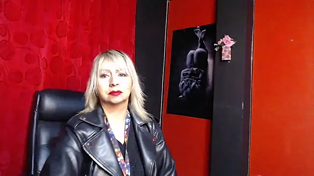 KLOE_PIELL Chat XXX in diretta