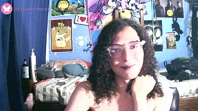 lewd_mooncat's Webcam Show
