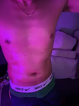 XXX chat uživo modela boyhigh1997