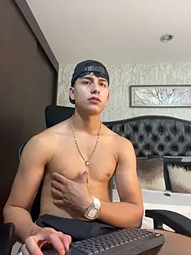 Lander_Cruz Chat XXX in diretta