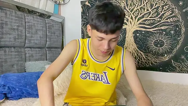 Chatroom XXX en direct de Andy_Belier23