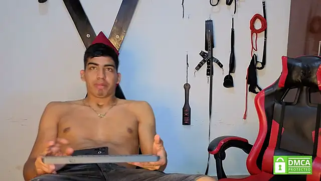 Grace_and_Milo's Live XXX Chat
