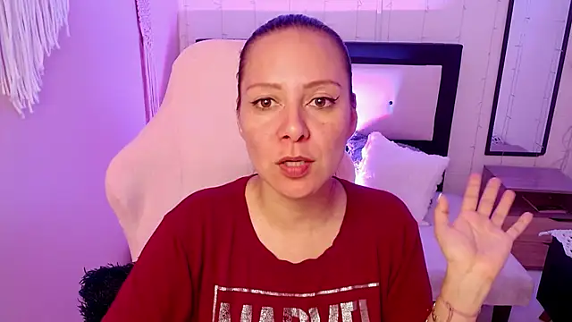 camila_delarosa's Live XXX Chat