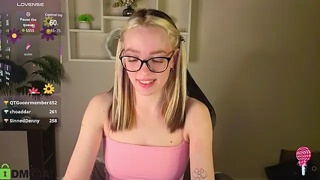 Chat +18 de R0cket_bunny ao vivo